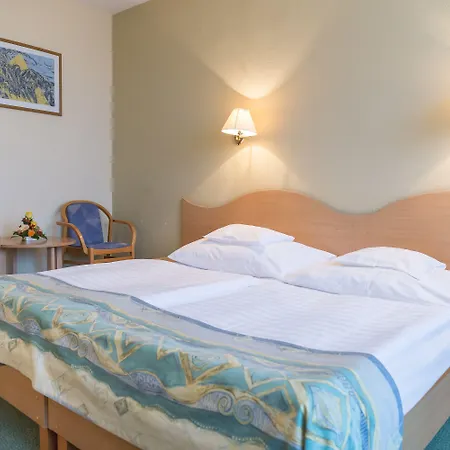 Hunguest Helios Hotel 4*