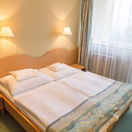 Hunguest Helios Hotel